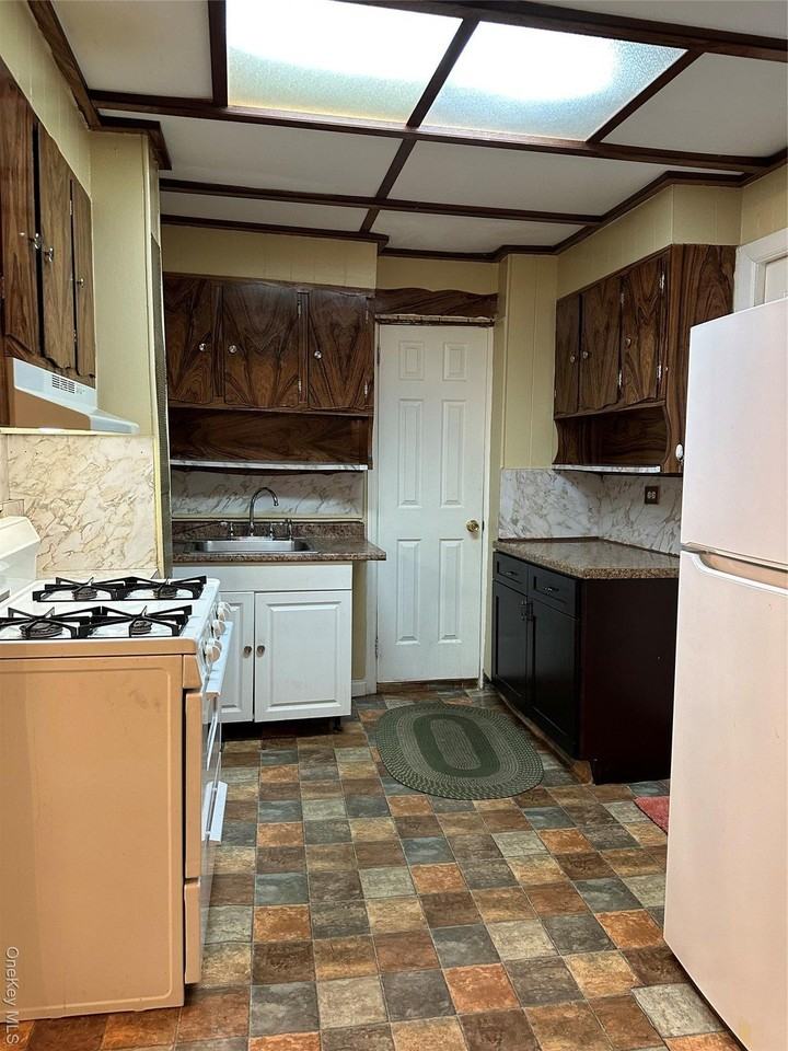 613 New Jersey Ave 1st Fl #1stFL - Photo 2 of 17