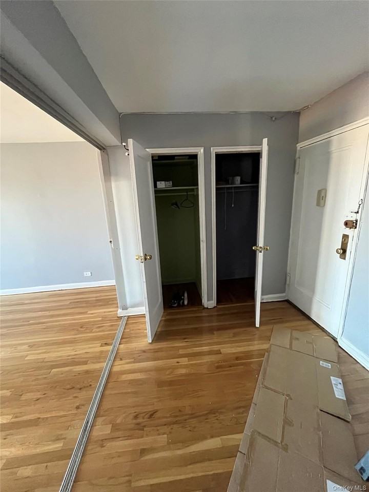 102 64th Avenue #5G - Photo 2 of 12