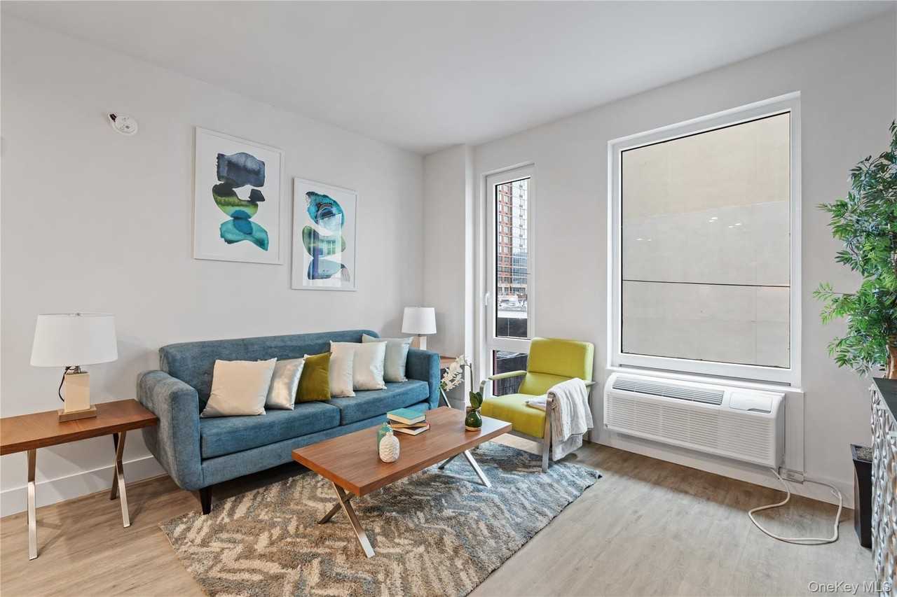 40 Westchester Place #302 - Photo 4 of 8