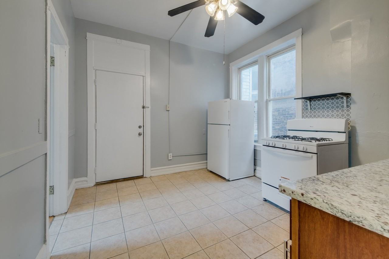 2511 West Le Moyne Street #3 - Photo 5 of 16