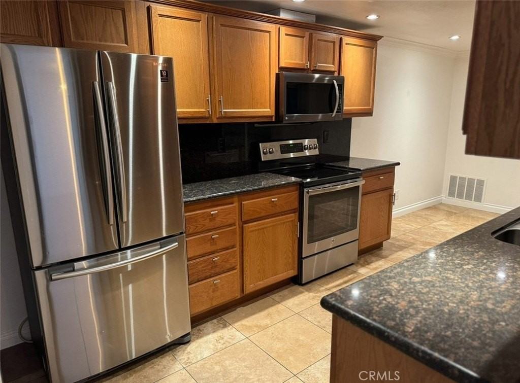 600 Church Place - Photo 2 of 3