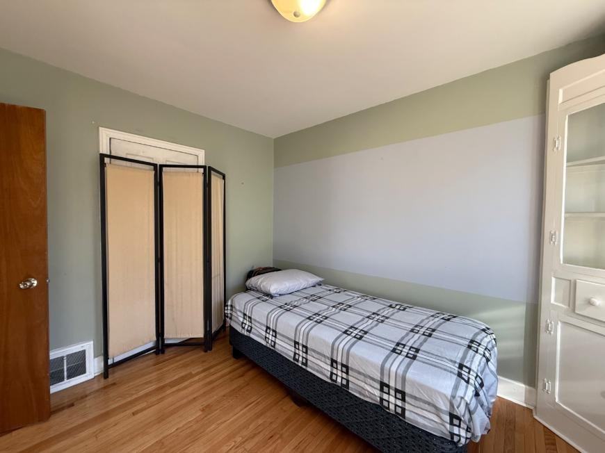 1 West 3rd St - Photo 5 of 10