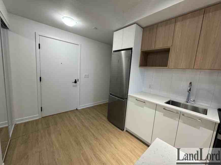 500 Plains Rd E - Photo 2 of 10