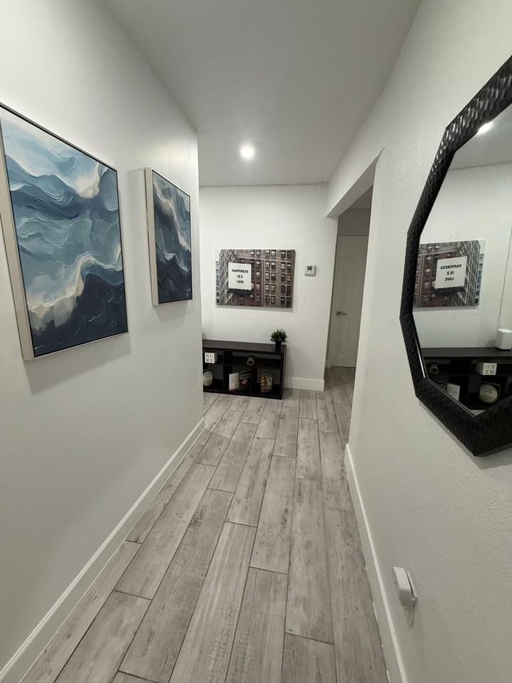 Northwest 5th Avenue - Photo 3 of 9