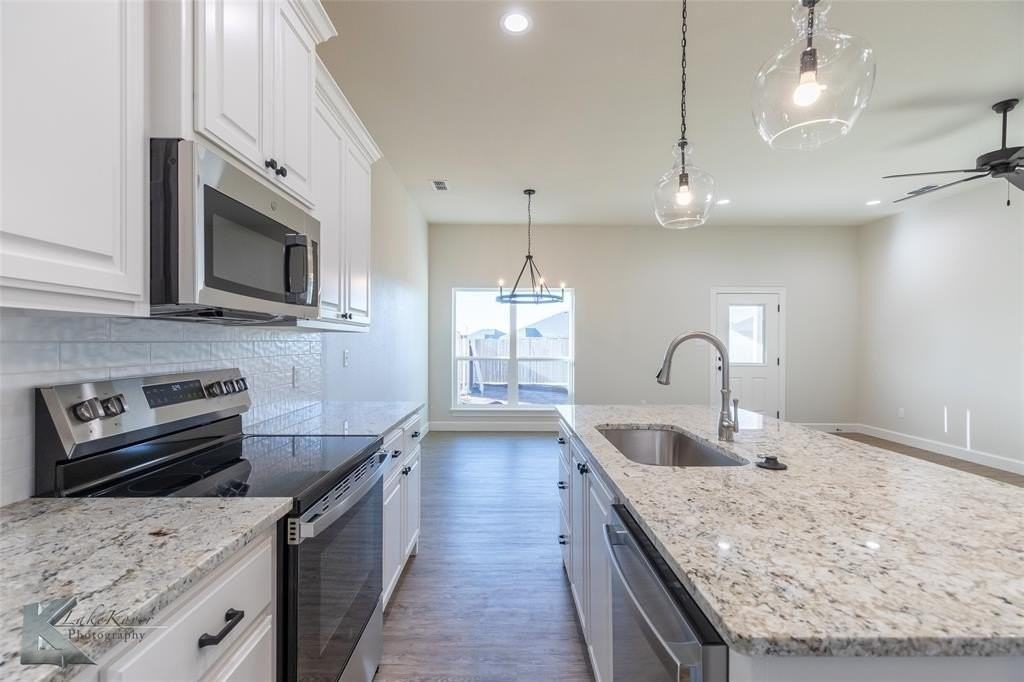 8158 Sawdust Trl - Photo 7 of 27