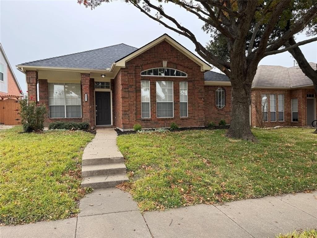 9821 Carmel Valley Dr - Photo 2 of 20