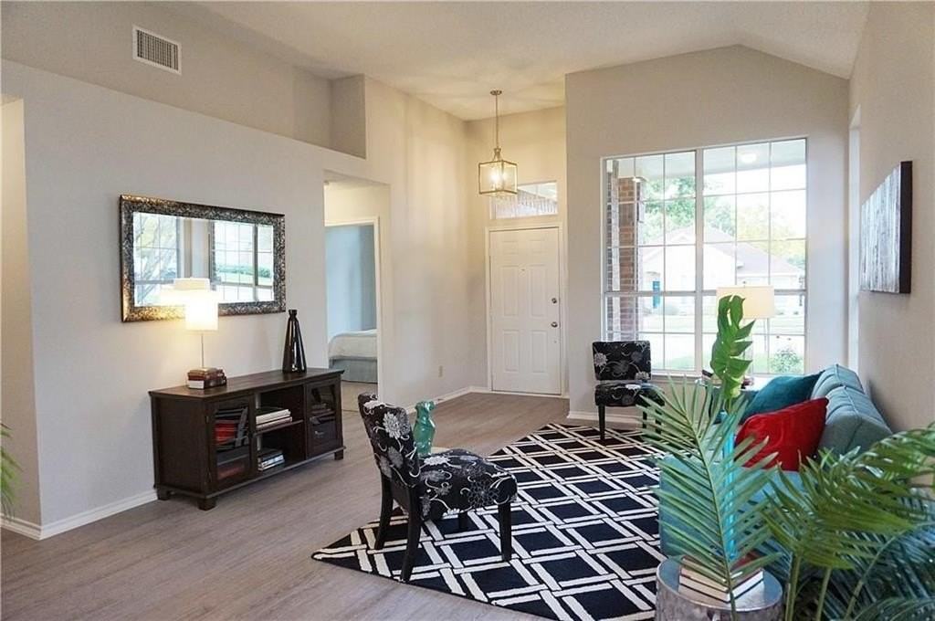 9821 Carmel Valley Dr - Photo 5 of 20