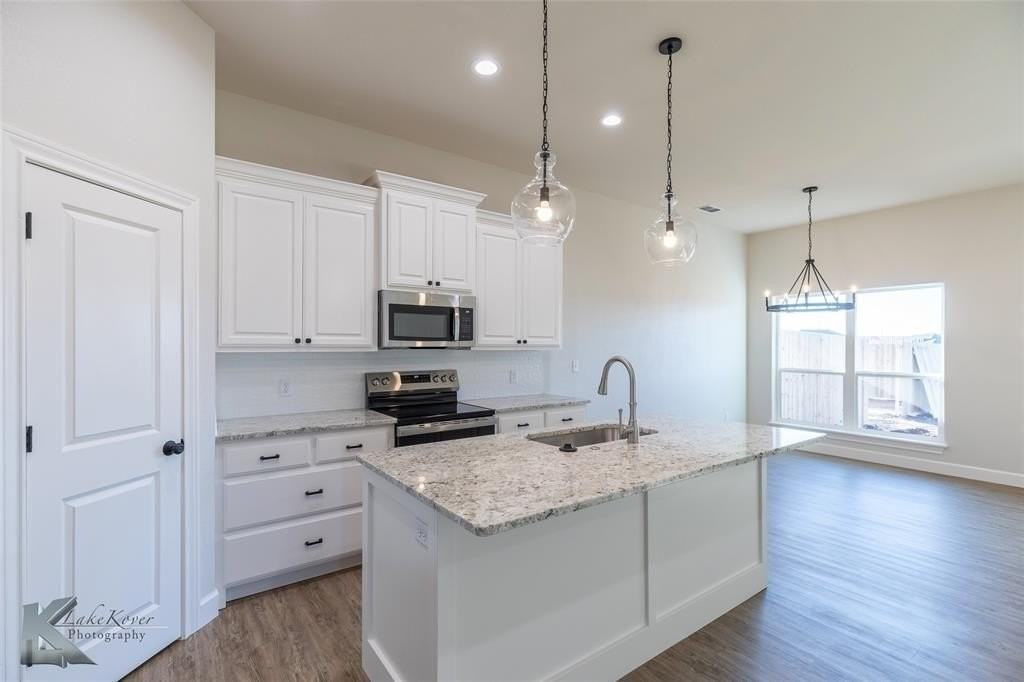 8166 Sawdust Trl - Photo 7 of 28