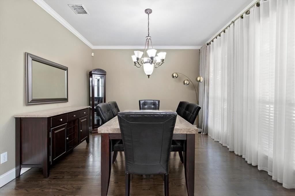 2501 Haddock Drive - Photo 5 of 25