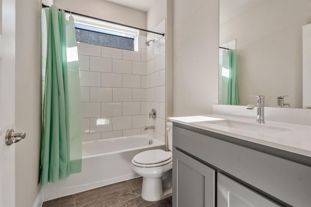 2605 Starling Street - Photo 7 of 32