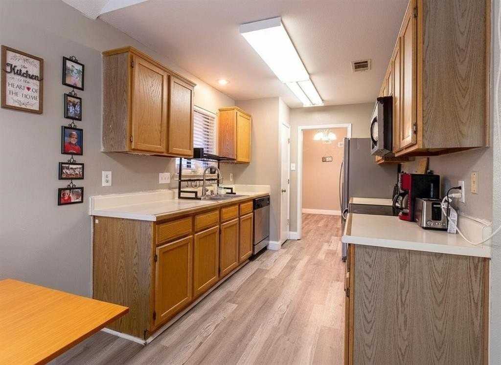 6936 Cedar Knoll Drive - Photo 7 of 20