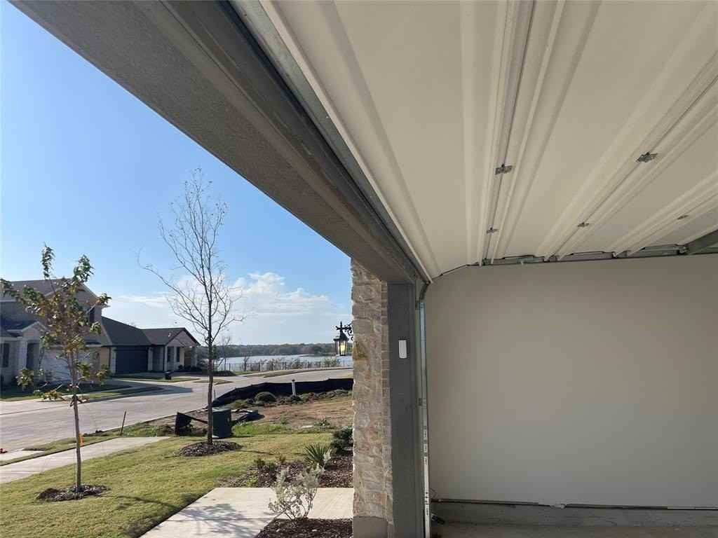 817 Birdie Drive - Photo 4 of 34