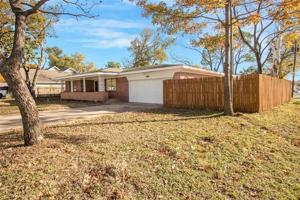 featured image of 1618 University Drive