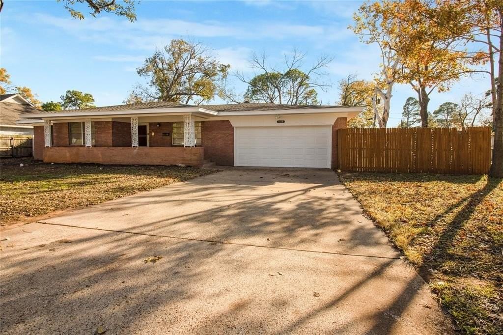 1618 University Drive - Photo 2 of 35