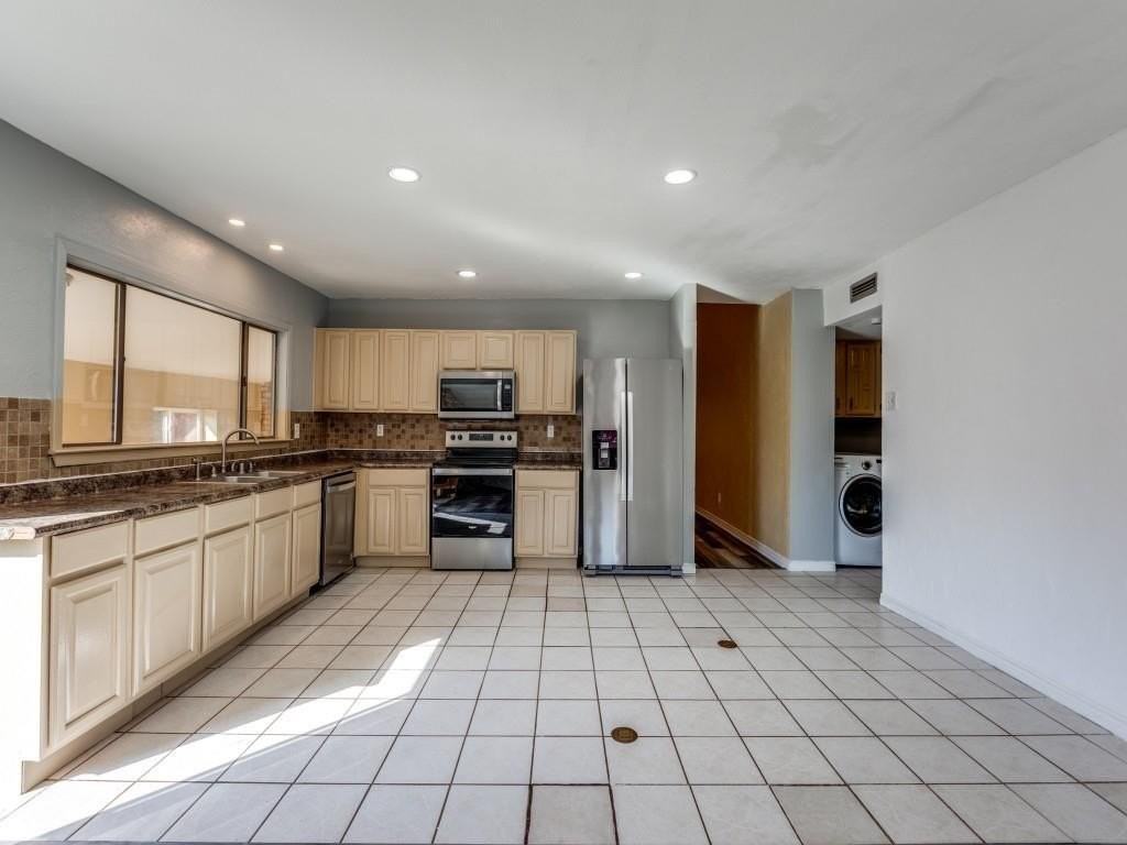 1709 Canadian Trail - Photo 4 of 12