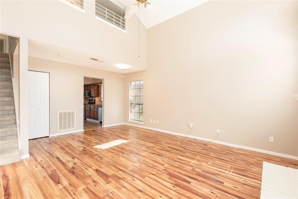 3104 Harbinger Ln - Photo 6 of 26