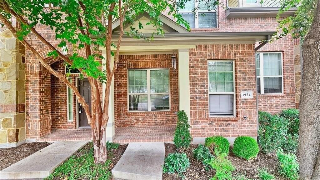 1934 Loma Alta Drive