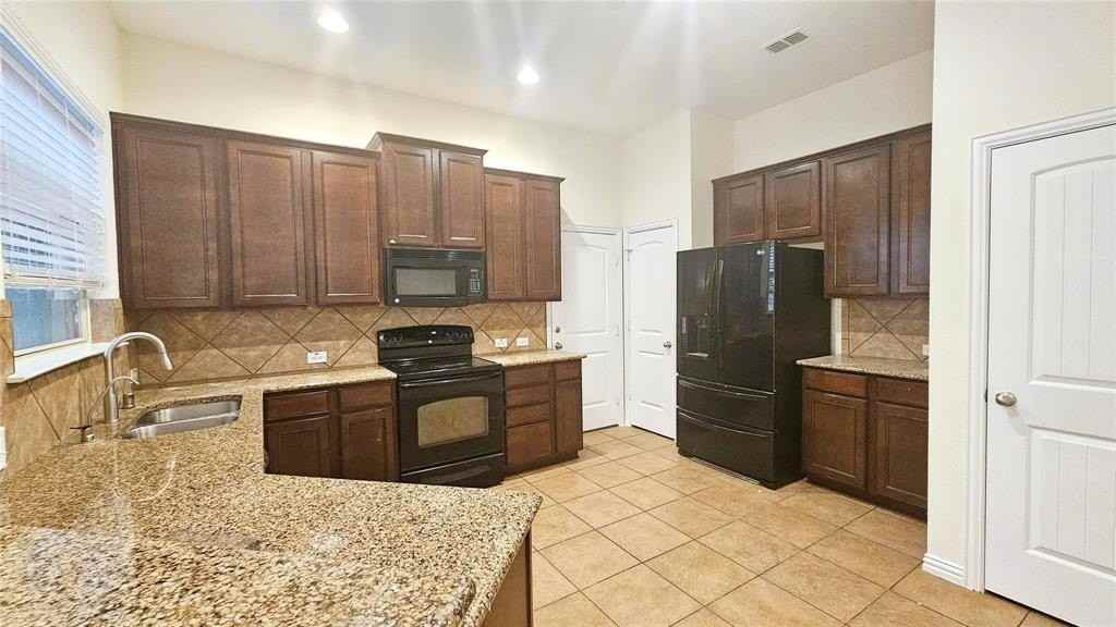 1934 Loma Alta Drive - Photo 7 of 27