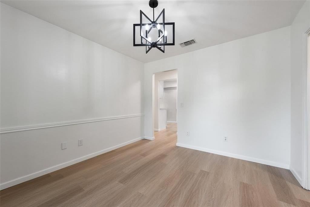 2307 Glen Forest Ln - Photo 3 of 20