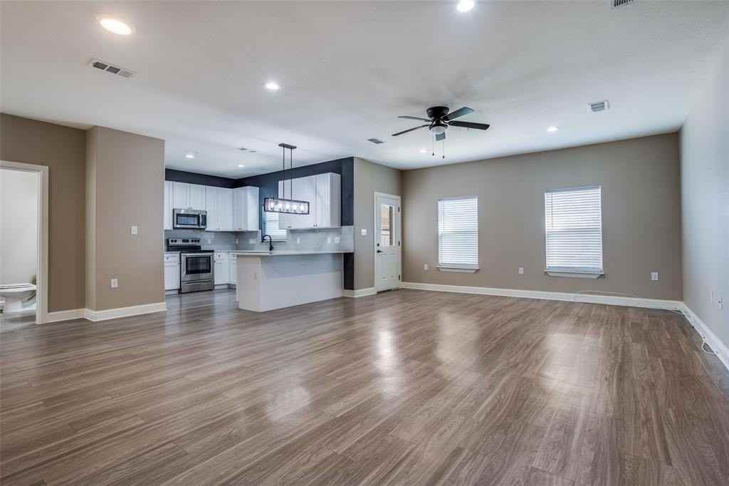 1026 Debby Court - Photo 3 of 25