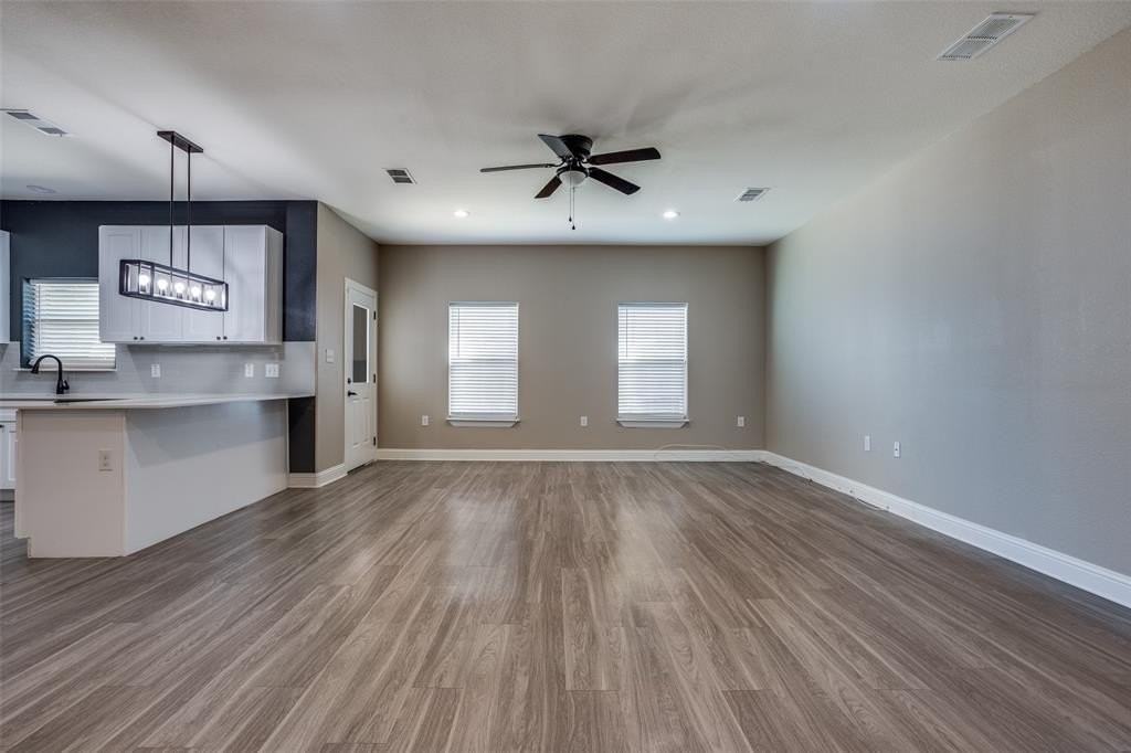 1026 Debby Court - Photo 6 of 25