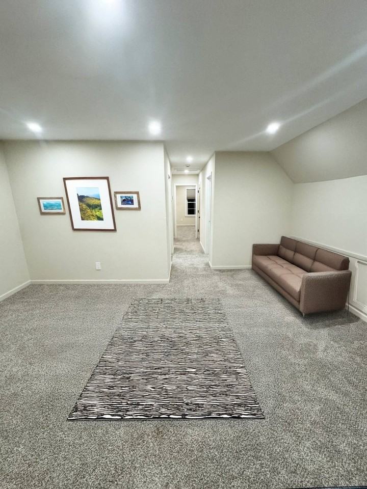 62 Remsen Street #2 - Photo 2 of 5