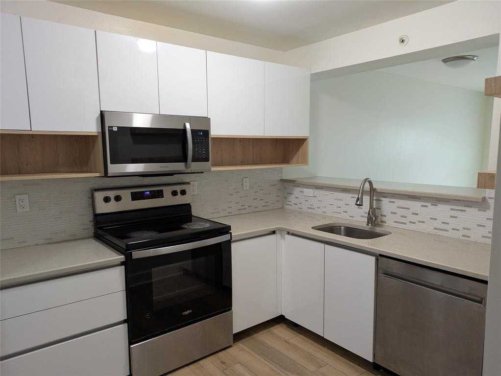 8706 Northwest 35th Street #8706 - Photo 5 of 13