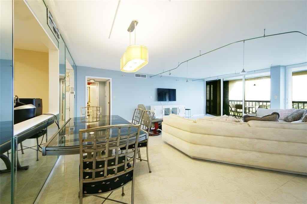 2480 Presidential Way #1903 - Photo 6 of 50