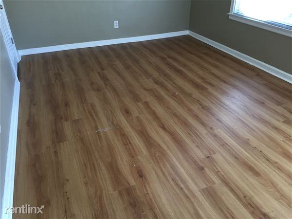 936 Curwood Dr - Photo 3 of 9