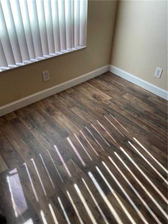 N Park Rd - Photo 6 of 23