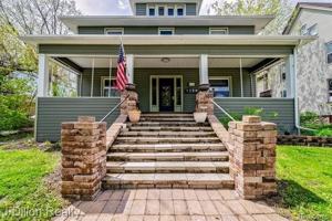 featured image of 115 College Pl