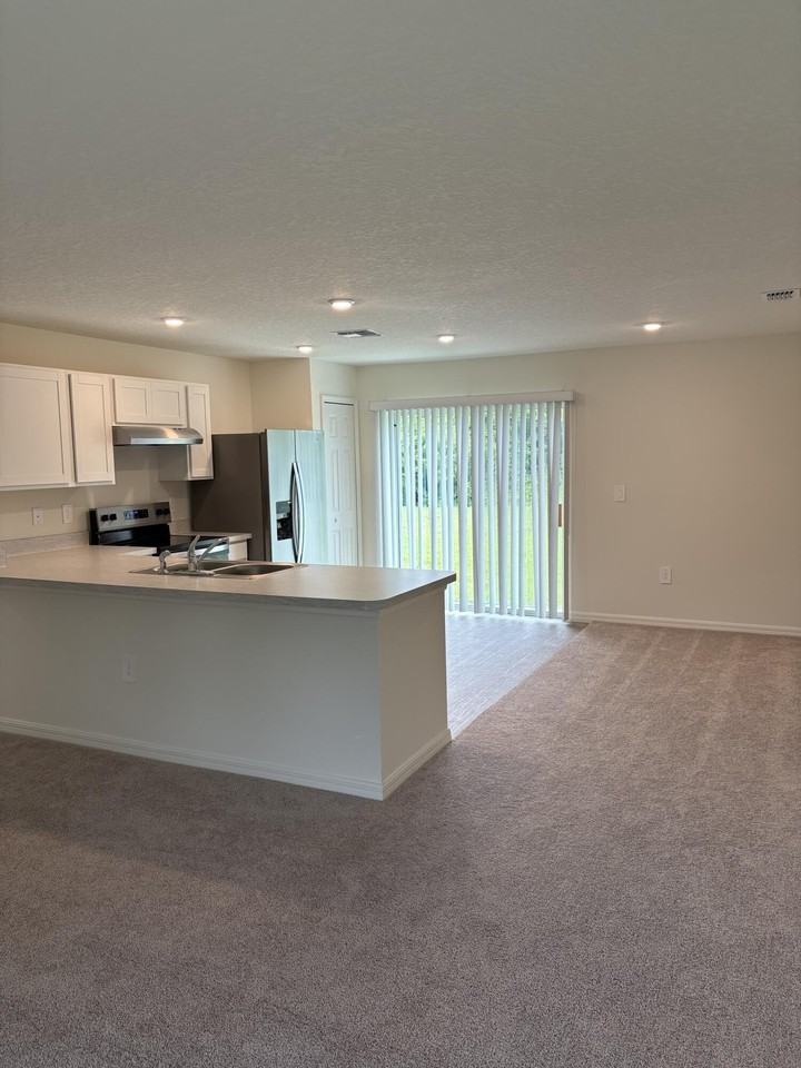 1109 Altamira Street - Photo 6 of 19