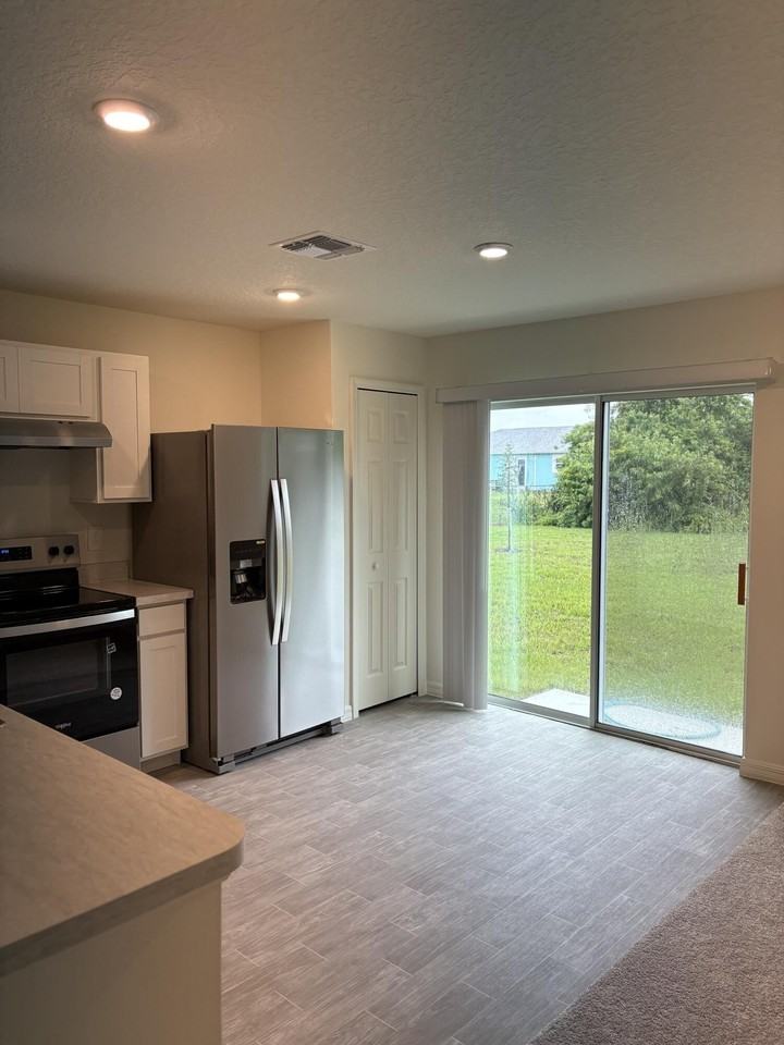 1109 Altamira Street - Photo 7 of 19