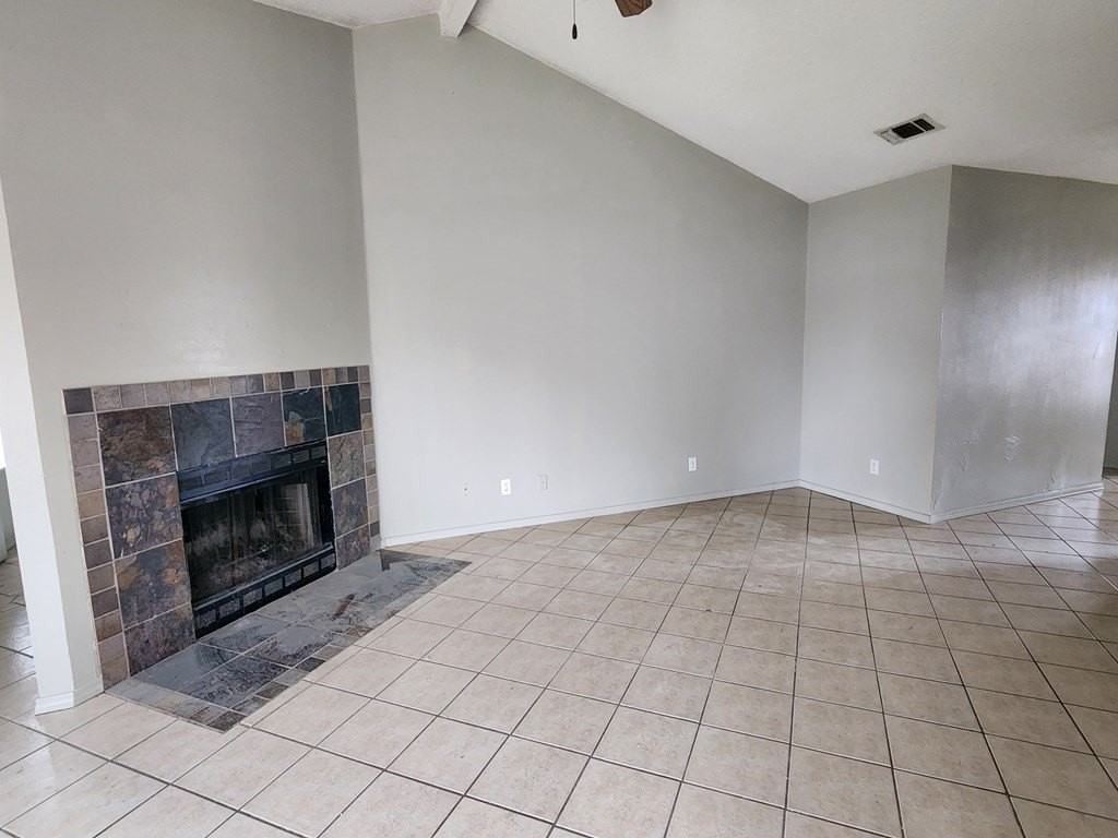 1220 June Lane - Photo 3 of 14