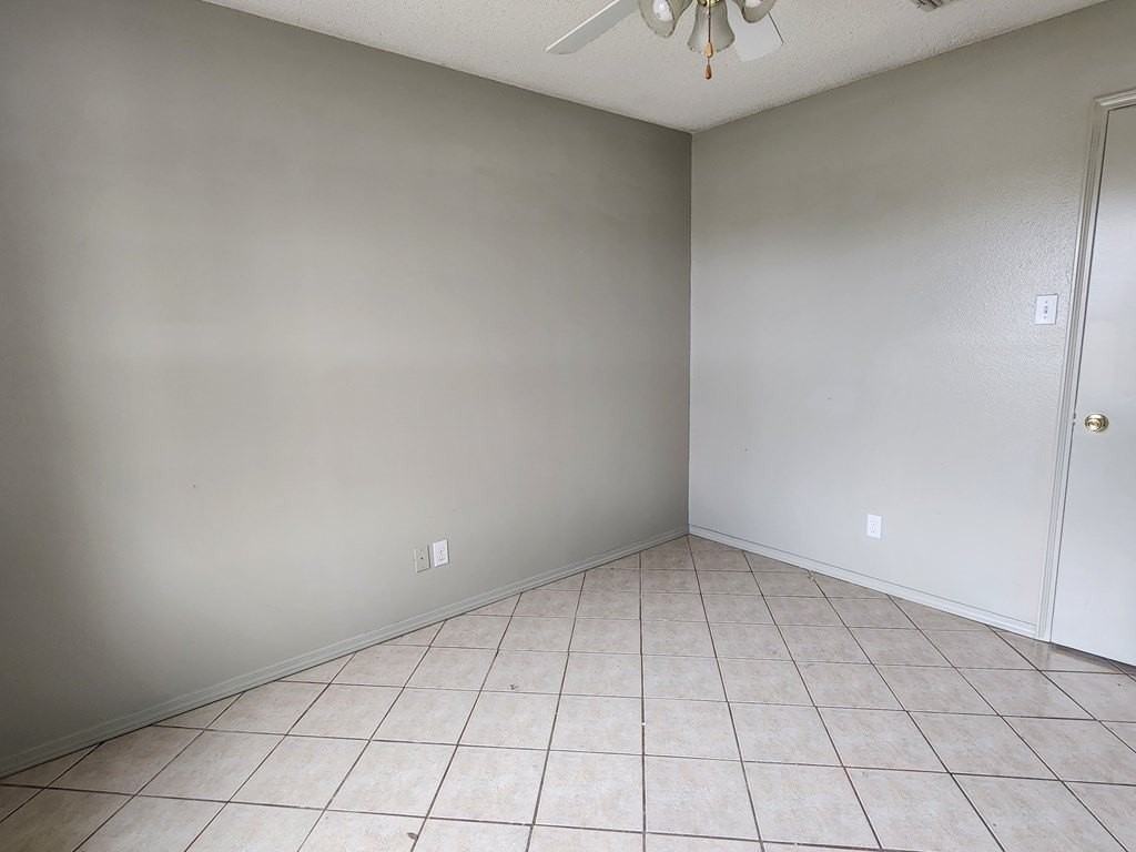 1220 June Lane - Photo 7 of 14