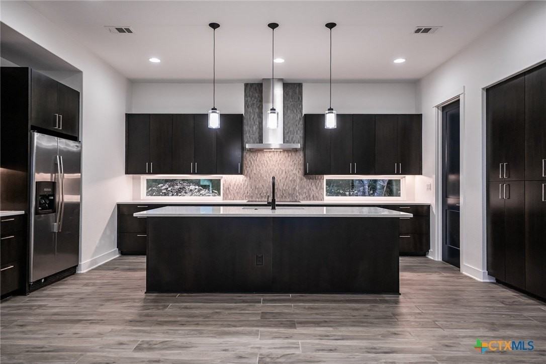 2109 Bella Vista - Photo 2 of 32