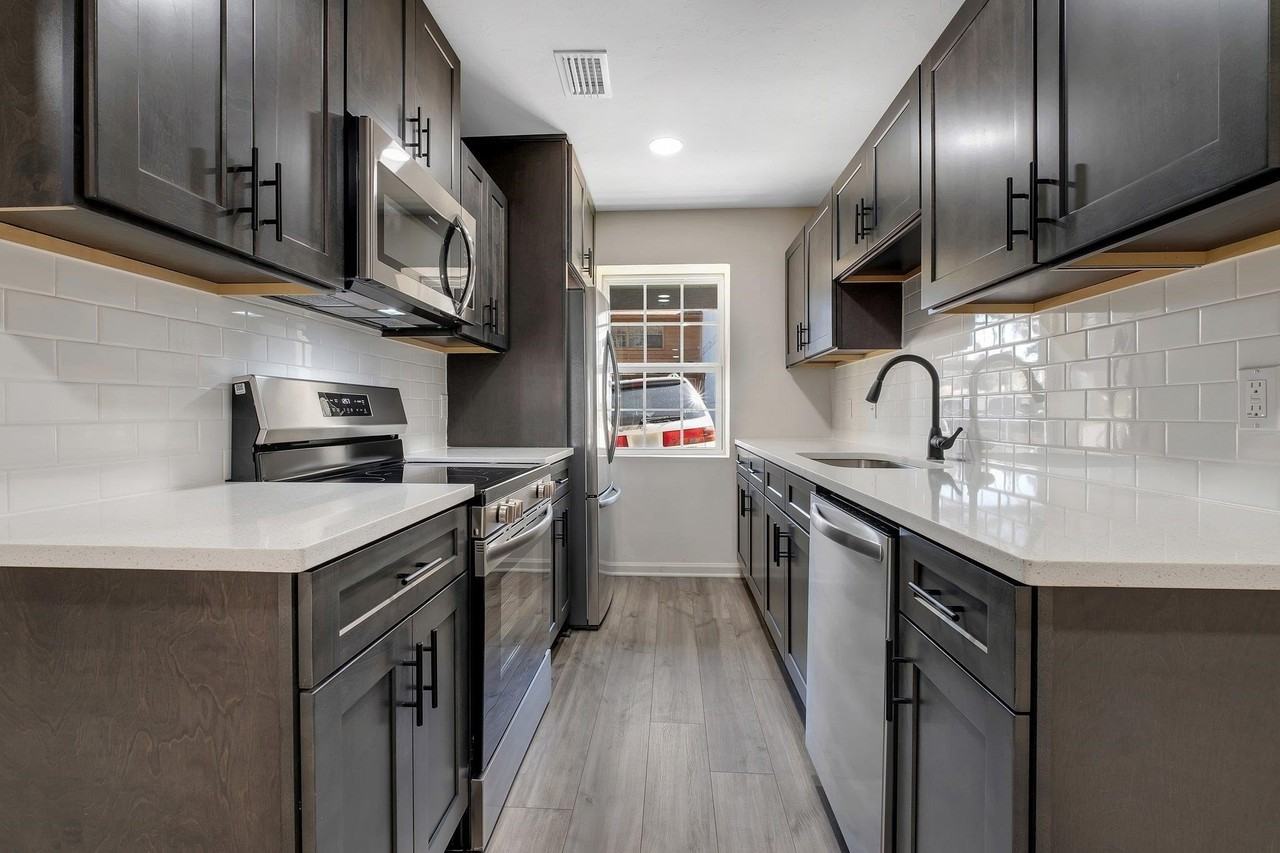 1226 Hidden Place - Photo 5 of 15