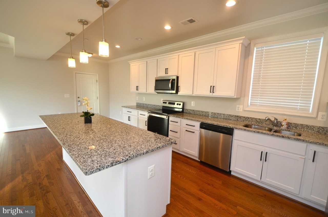 3541 Oak Drive - Photo 4 of 33