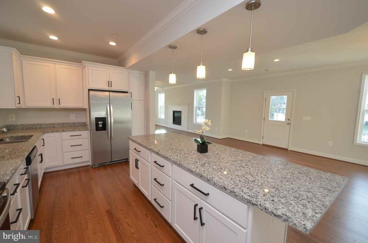 3541 Oak Drive - Photo 5 of 33