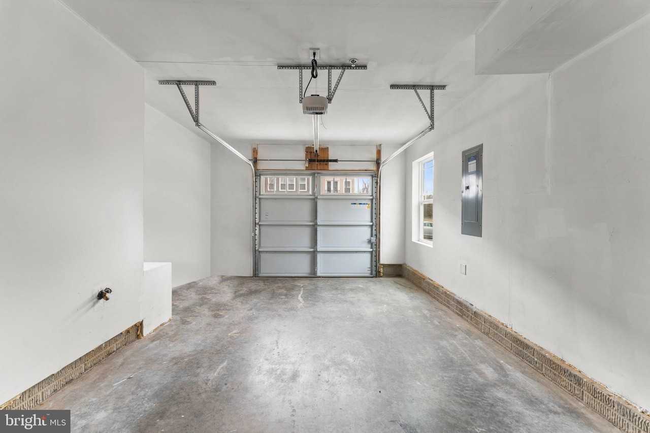 1700 Back Bay Rd - Photo 2 of 16