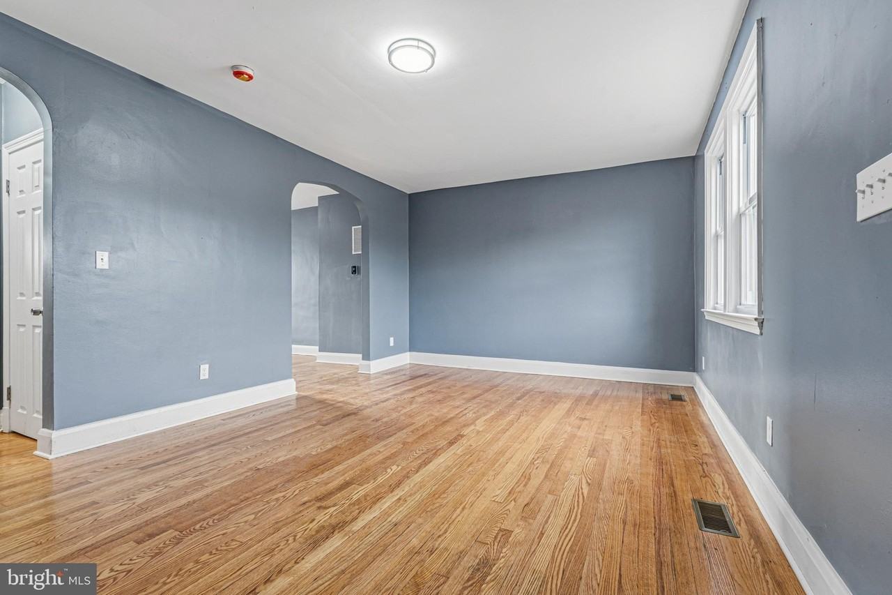 2410 Keyway - Photo 6 of 34