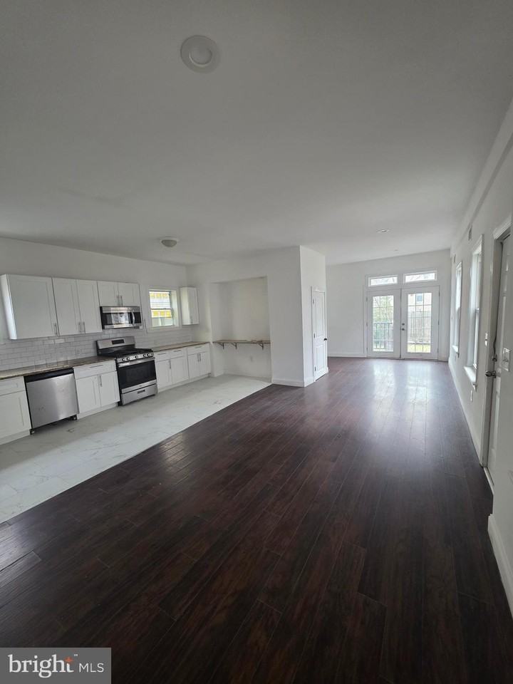 108 Cooper Avenue - Photo 2 of 13