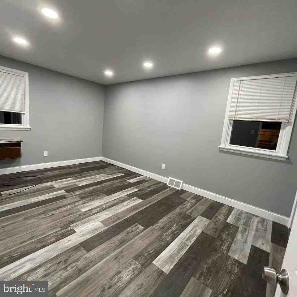 218 Lockart Terrace #2ndFL - Photo 6 of 7