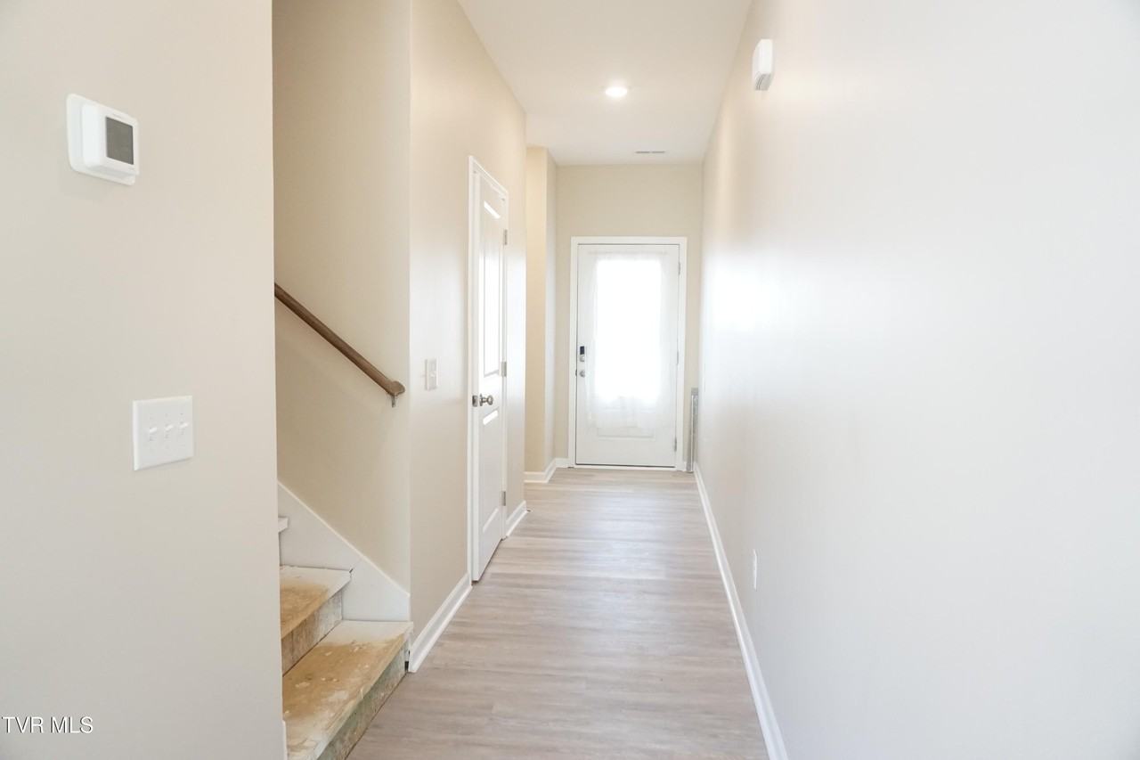 1023 Saylors Pl - Photo 2 of 15