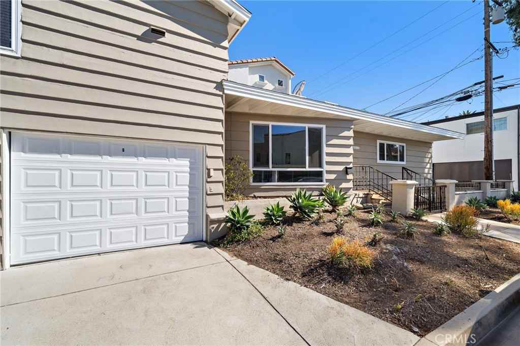 3212 2nd Avenue - Photo 3 of 24