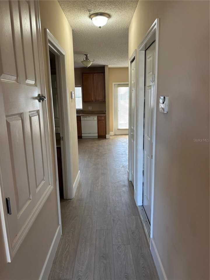 2034 Cypress Bay Boulevard - Photo 5 of 22