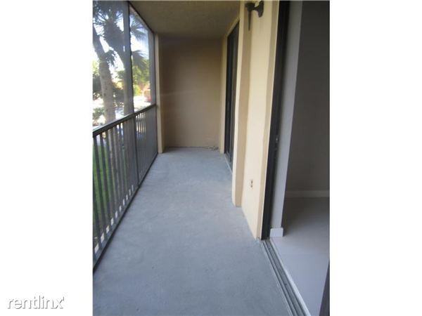 8075 SW 107th Ave - Photo 2 of 6