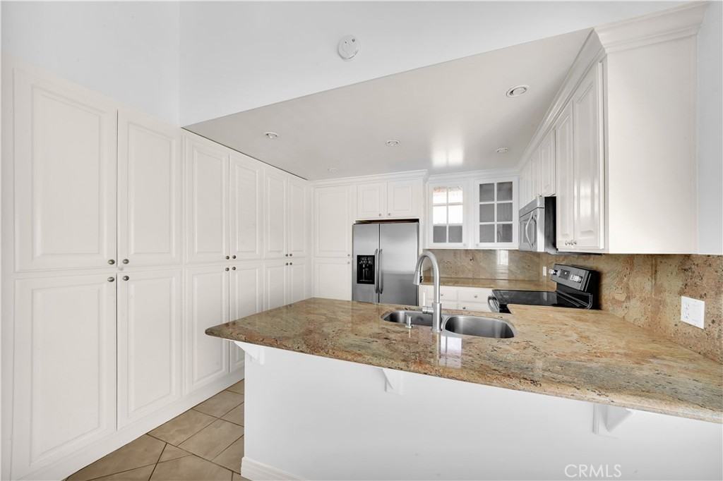 500 Larkspur Avenue - Photo 7 of 25