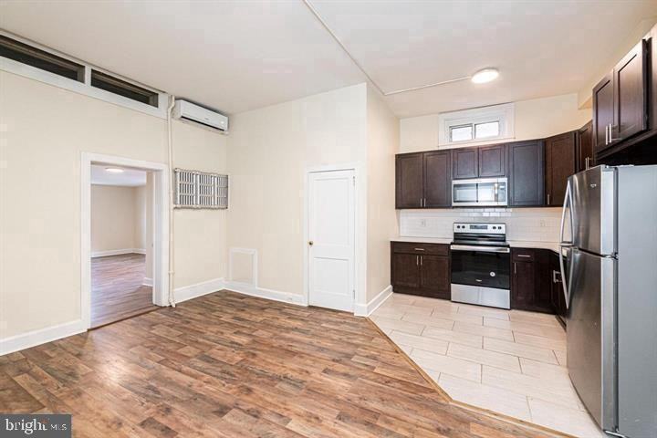 215 Bridge Street - Photo 4 of 33