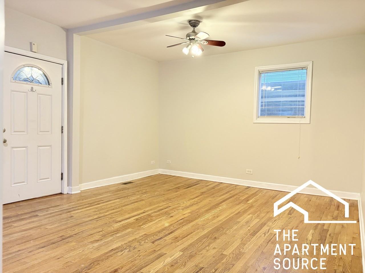 1512 West Erie Street #1 - Photo 4 of 16